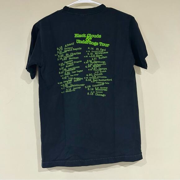Vintage Fall Out Boy Black Clouds & Underdogs Tour Shirt - Picture 2 of 5